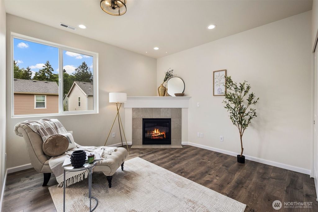 listing image 9363905164445653477