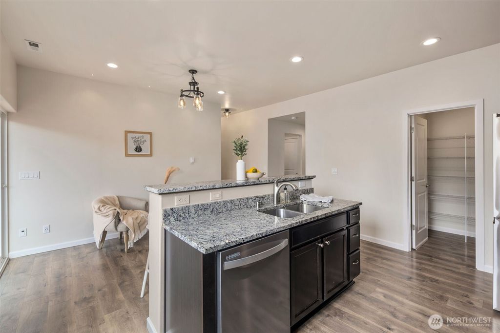 listing image 9361361387180061480