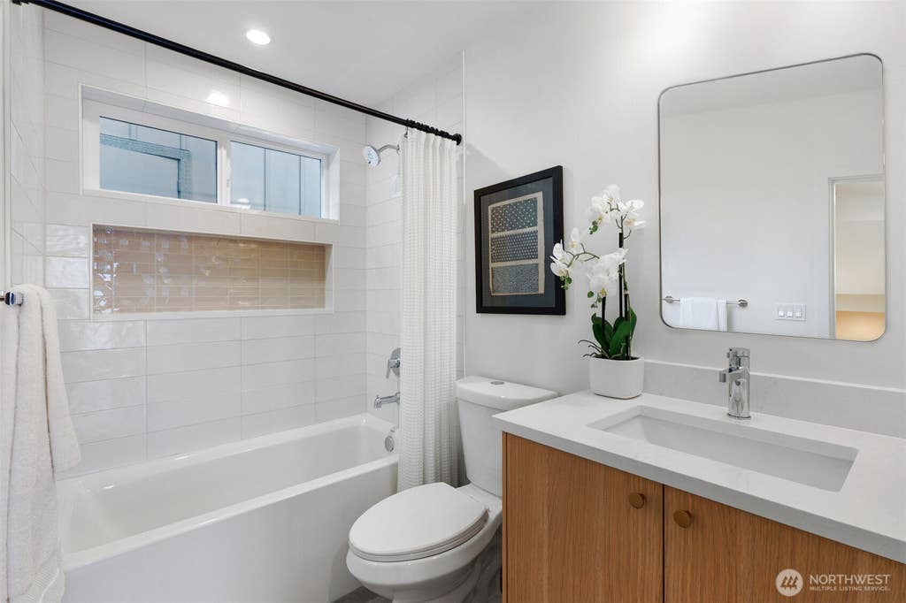 Photo of 707 B N 65th Street, Seattle, WA 98103 (MLS # 2569284)