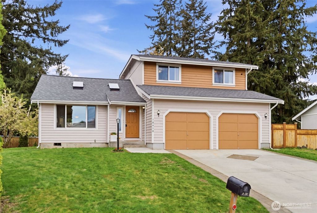 Photo of 10418 107th Street Ct SW, Lakewood, WA 98498 (MLS # 2512138)