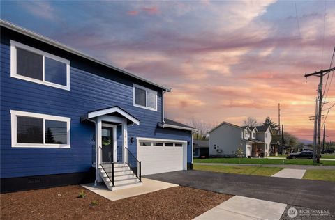 Photo of 1116 Sumas Avenue #2, Sumas, WA 98295 (MLS # 2487495)