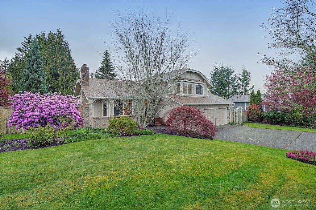 Photo of 2941 216th Place SW, Brier, WA 98036 (MLS # 2346450)