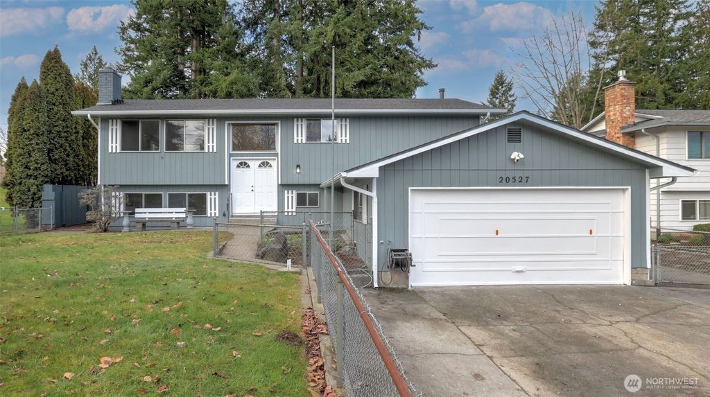 Photo of 20527 132nd Avenue SE, Kent, WA 98042 (MLS # 2469097)