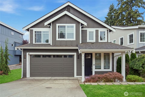 Photo of 12229 NE 100th Street, Kirkland, WA 98033 (MLS # 2575013)