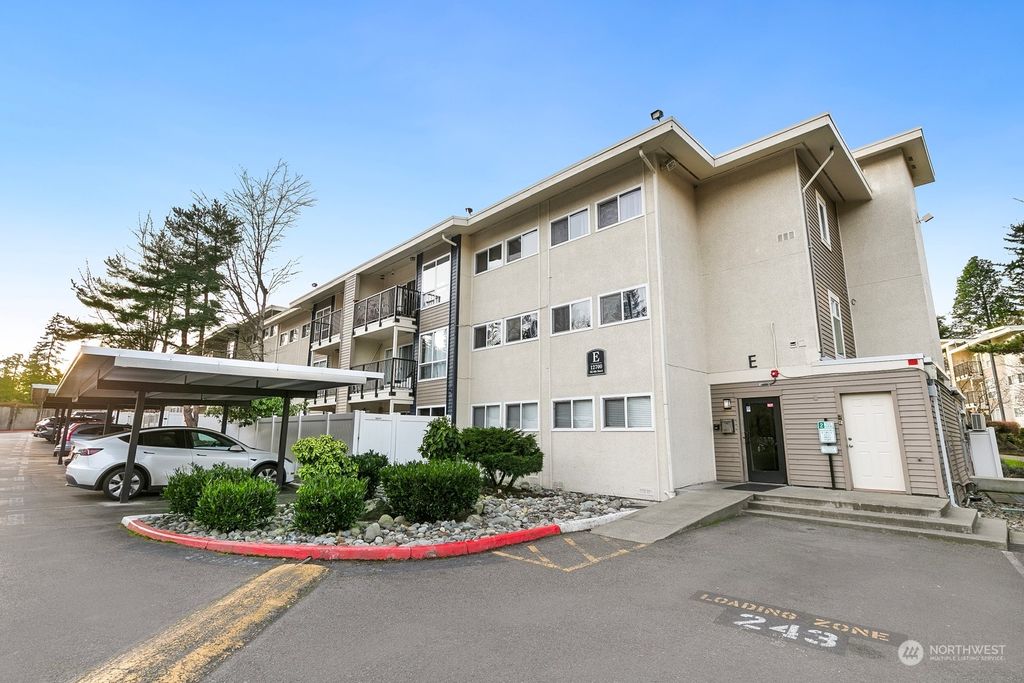 Photo of 12700 NE 8th Street #E 306, Bellevue, WA 98005 (MLS # 2325824)