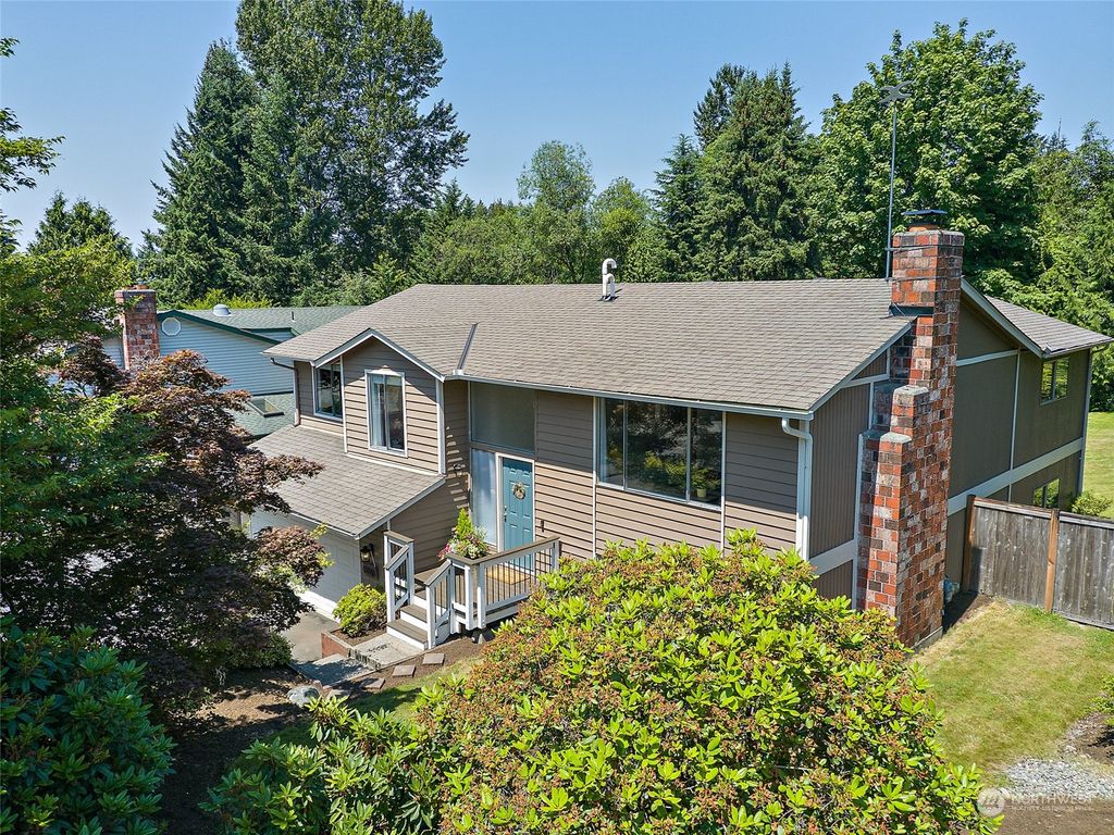 Photo of 10046 NE 204th Street, Bothell, WA 98011 (MLS # 2101733)