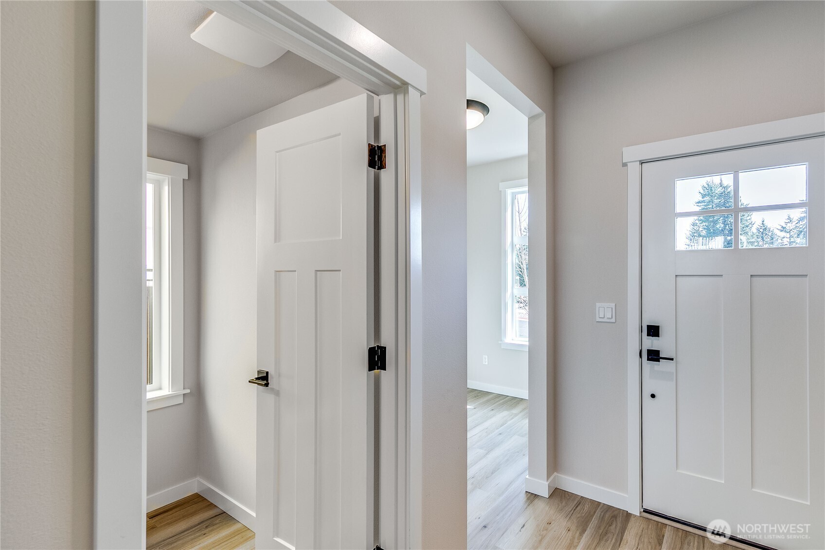 5085 NW Cedarside Loop