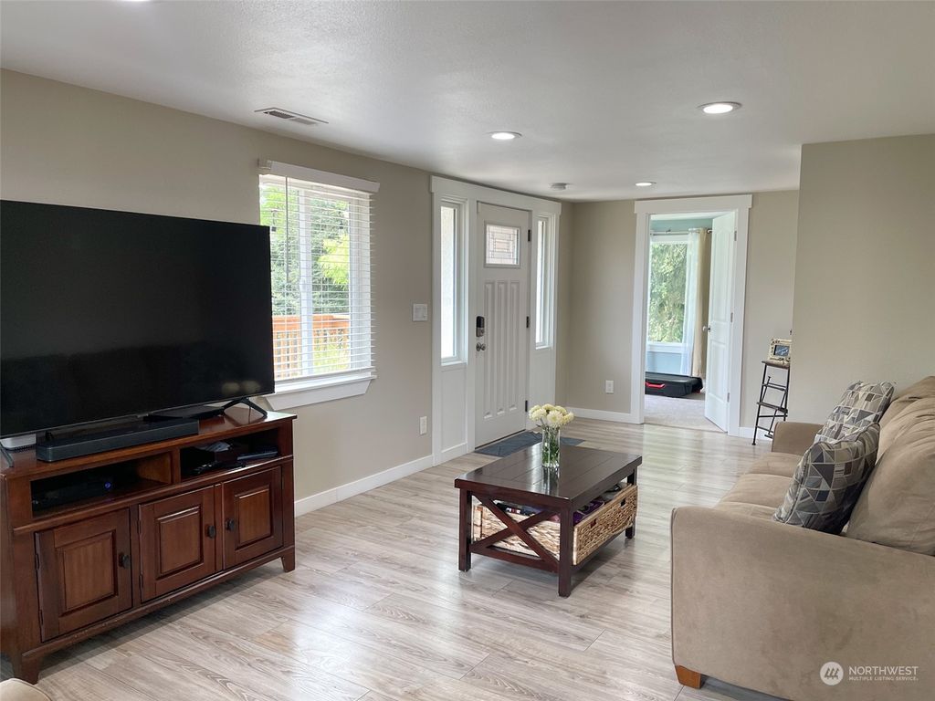 Photo of 404 S 126th Street, Seattle, WA 98168 (MLS # 2243311)