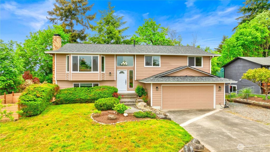 Photo of 3322 43rd Place NE, Tacoma, WA 98422 (MLS # 2518579)