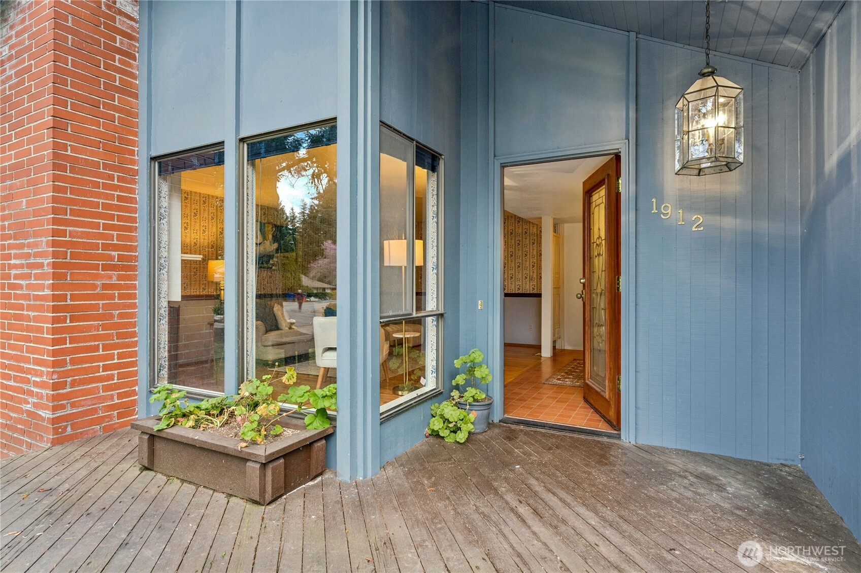 1912 161st Avenue NE