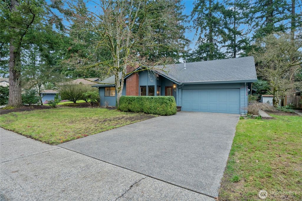 Photo of 1912 161st Avenue NE, Bellevue, WA 98008 (MLS # 2489103)