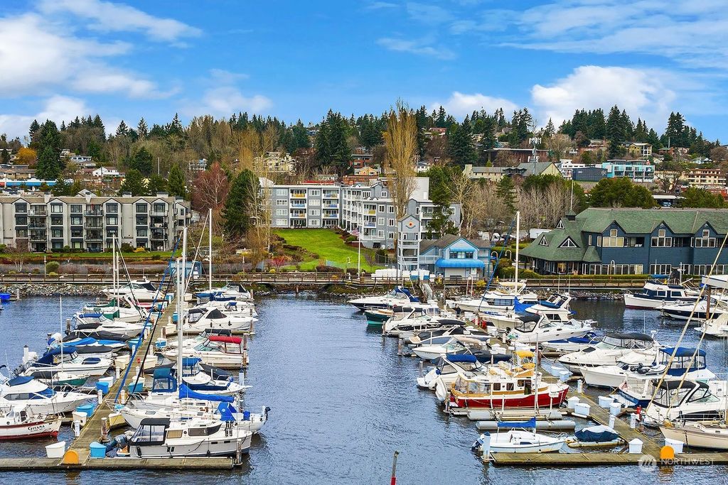 Photo of 6125 NE 175th Street #M103, Kenmore, WA 98028 (MLS # 2189697)