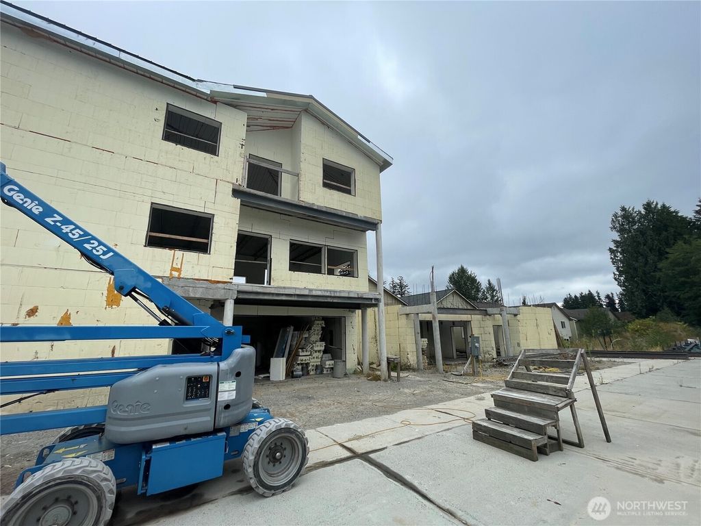 Photo of 2908 122nd Street SW, Everett, WA 98204 (MLS # 2457731)