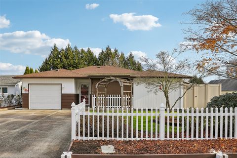 776 34th Avenue, Longview, WA 98632 - MLS#: 2312059