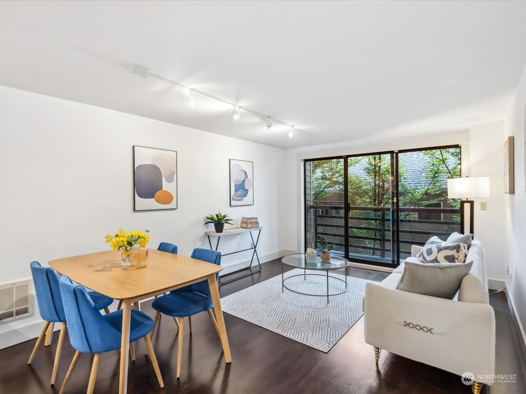 Photo of 3401 Wallingford Avenue N #105, Seattle, WA 98103 (MLS # 2286026)