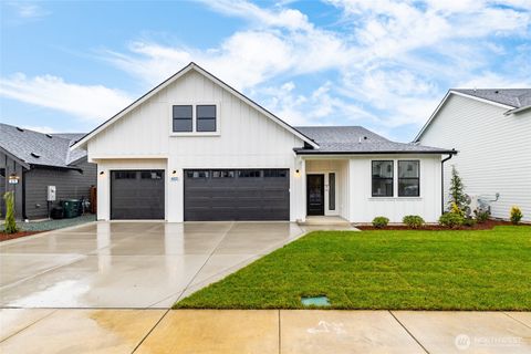 Photo of 623 Bucko Avenue, Sedro Woolley, WA 98284 (MLS # 2421344)