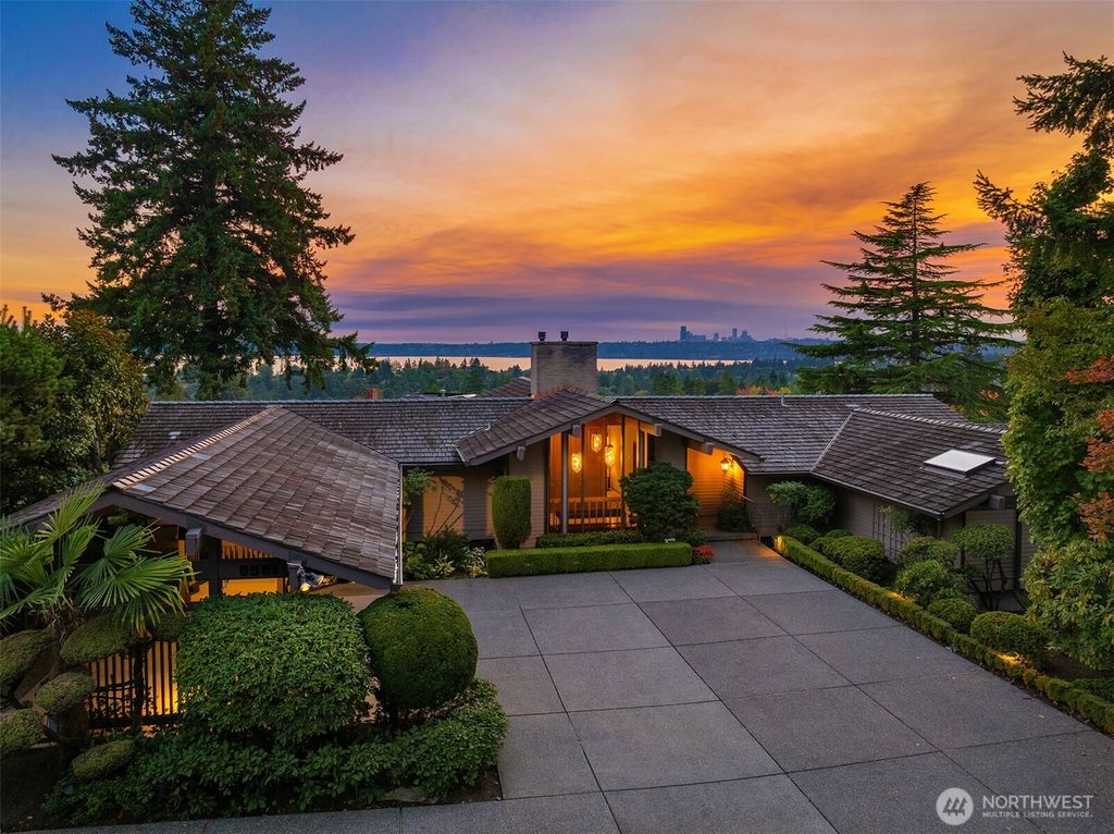 Photo of 9501 NE 13th Street, Clyde Hill, WA 98004 (MLS # 2448338)