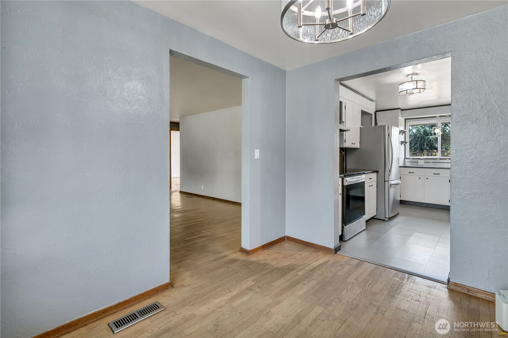 109 Pacific Avenue S