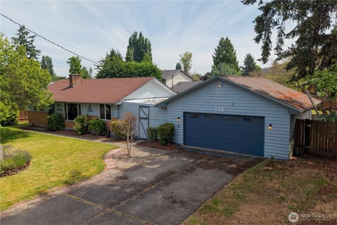 Photo of 109 Pacific Avenue S, Pacific, WA 98047 (MLS # 2539581)