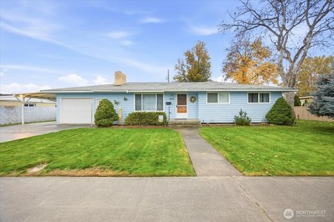 Photo of 605 W 13th Avenue, Kennewick, WA 99337 (MLS # 2455781)