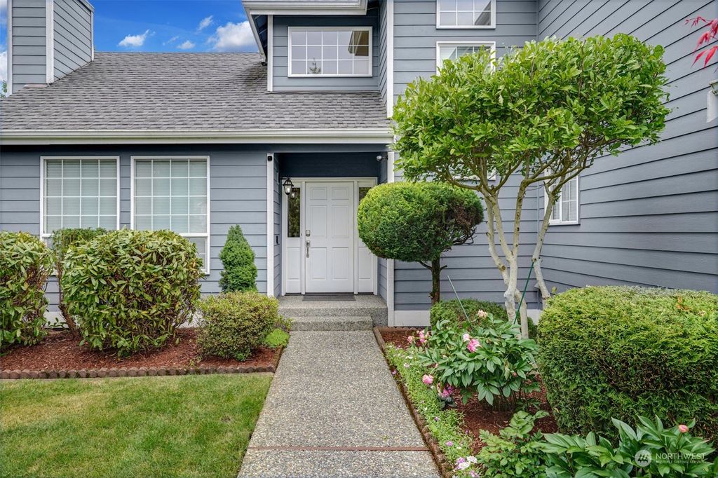 Photo of 17507 53rd Place W, Lynnwood, WA 98037 (MLS # 2134382)