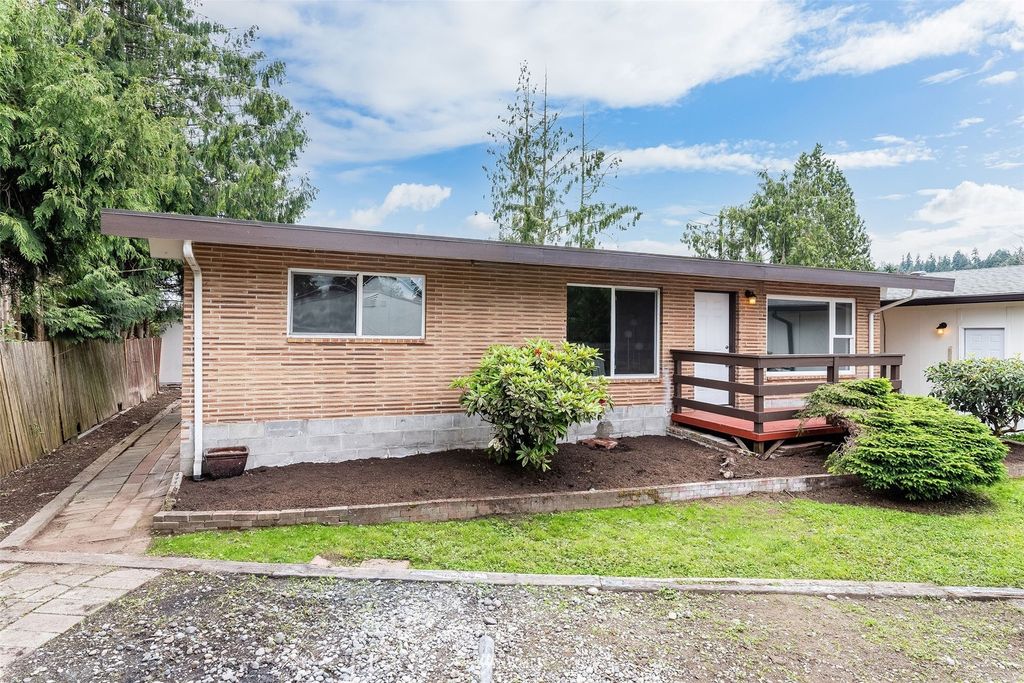 Photo of 312 4th Avenue N, Algona, WA 98001 (MLS # 1957538)