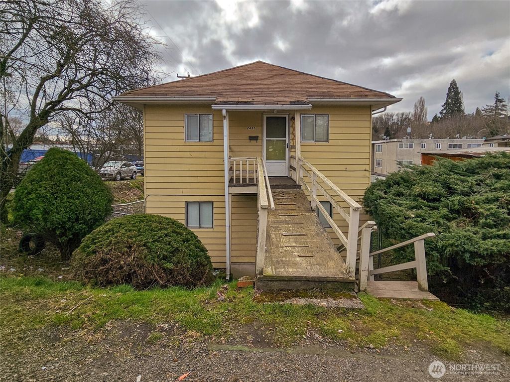 Photo of 2435 S Walker Street, Seattle, WA 98144 (MLS # 2340868)