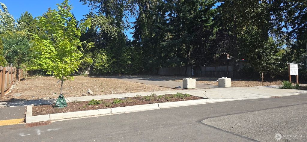 Photo of 10814 SE 173 Street, Renton, WA 98055 (MLS # 2428805)