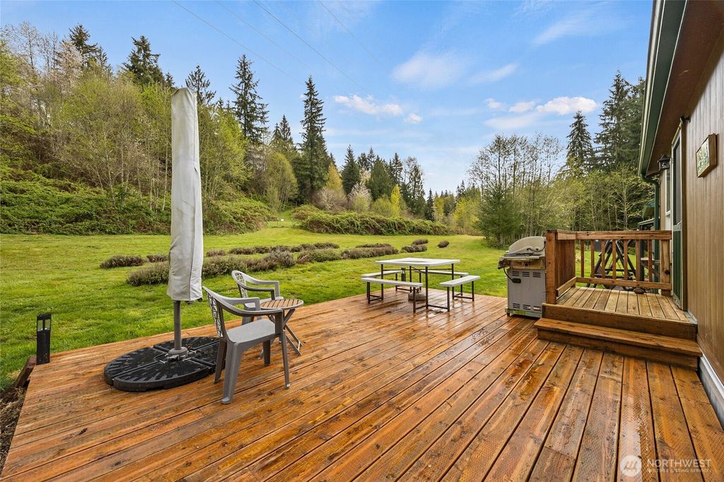 Photo of 516 State Route 122, Silver Creek, WA 98585 (MLS # 2508614)