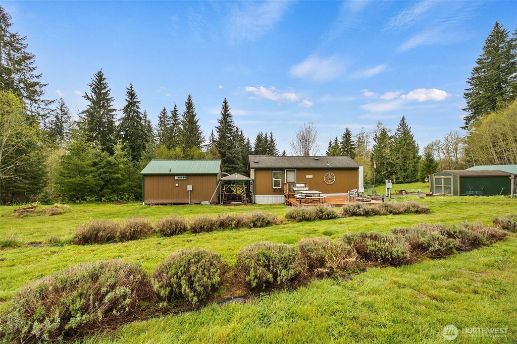 Photo of 516 State Route 122, Silver Creek, WA 98585 (MLS # 2508614)