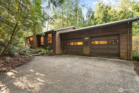 Photo of 1005 Geneva Street, Bellingham, WA 98229 (MLS # 2478554)