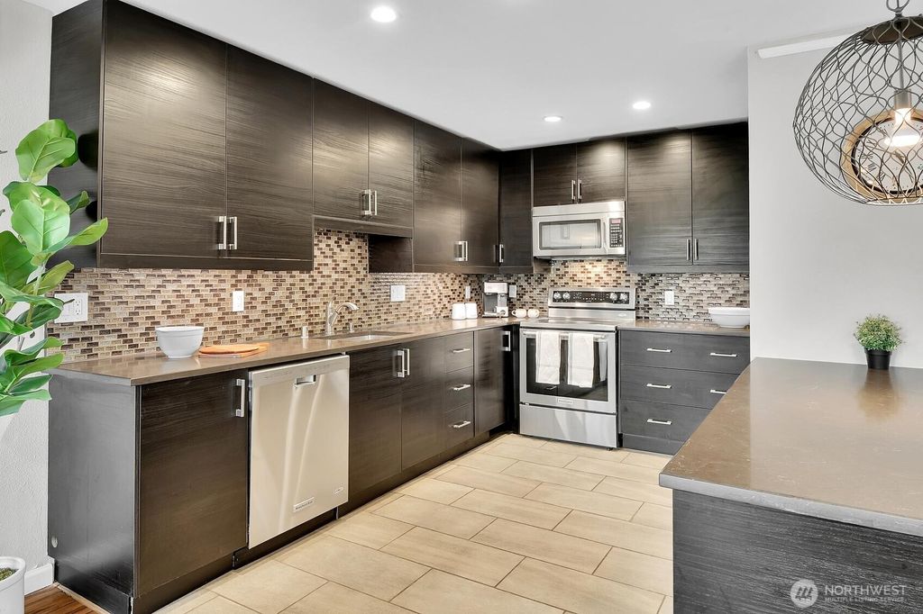 Photo of 2001 E Yesler Way #24, Seattle, WA 98122 (MLS # 2483671)