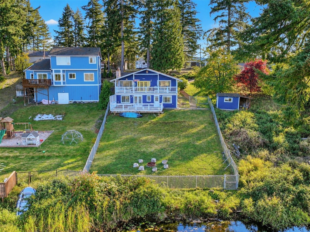 Photo of 17142 Lakepoint Drive SE, Yelm, WA 98597 (MLS # 2560736)