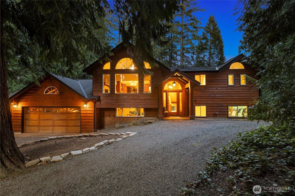 Photo of 1824 220th Avenue SE, Sammamish, WA 98075 (MLS # 2344268)