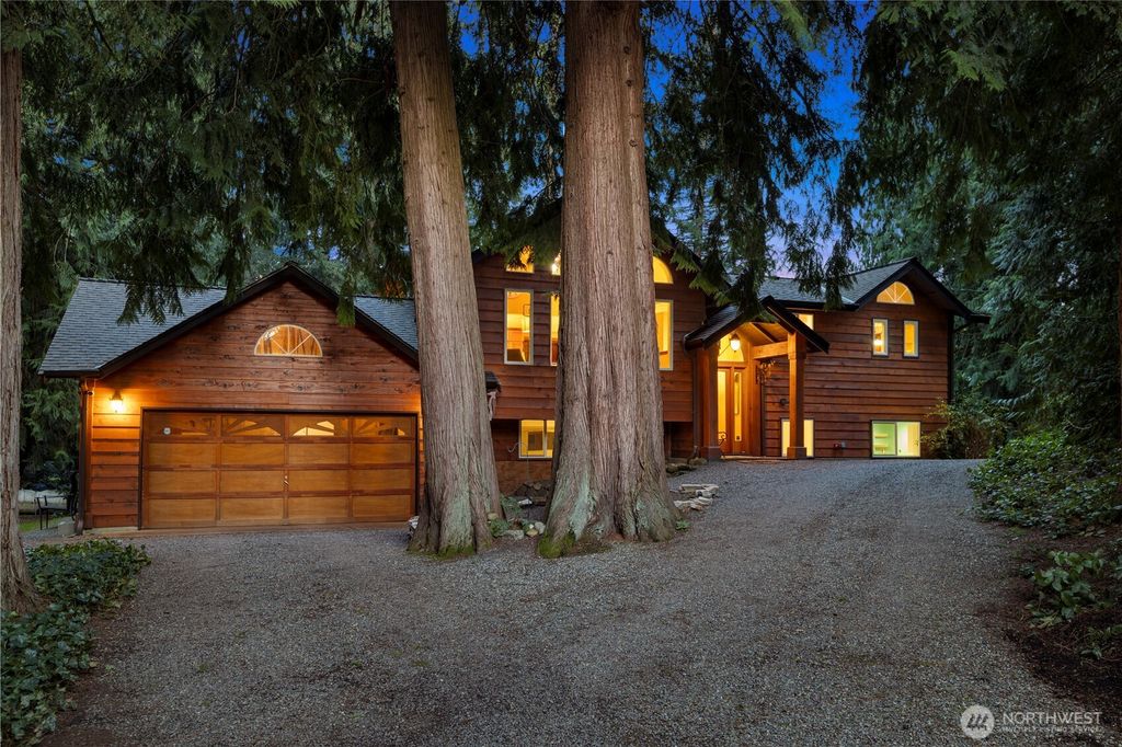Photo of 1824 220th Avenue SE, Sammamish, WA 98075 (MLS # 2344268)
