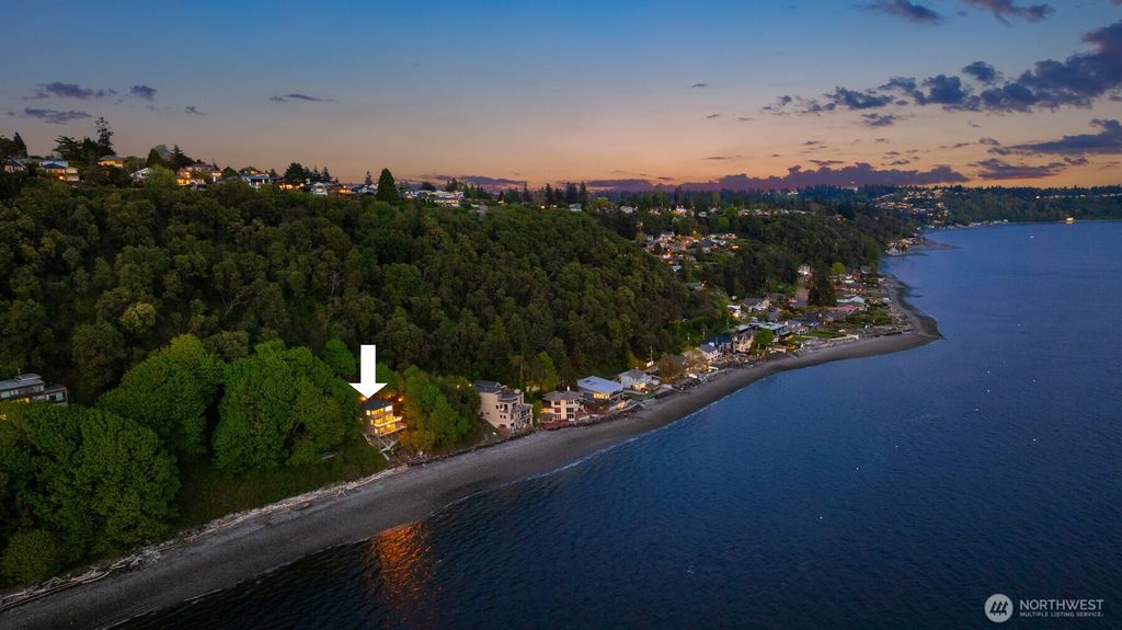 Photo of 10835 Arroyo Beach Place SW, Seattle, WA 98146 (MLS # 2512668)