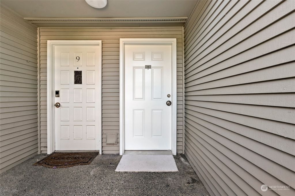 Photo of 17106 NE 45th Street #11, Redmond, WA 98052 (MLS # 2249913)