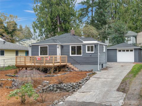 Photo of 2450 Marine Drive, Bremerton, WA 98312 (MLS # 2497662)