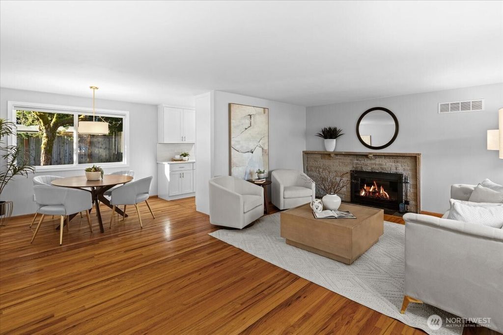 Photo of 2535 154th Avenue SE, Bellevue, WA 98007 (MLS # 2469482)