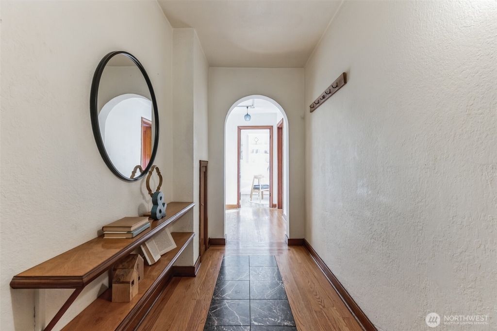 Photo of 4235 Brooklyn Avenue NE #402, Seattle, WA 98105 (MLS # 2340843)