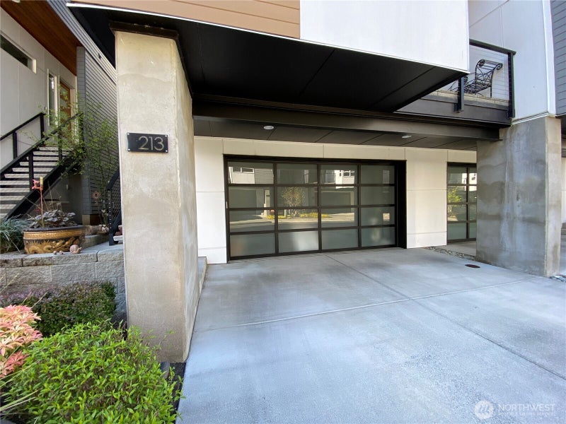 213 4th Court S