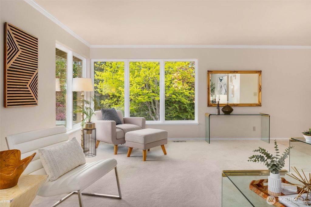 Photo of 7915 SE 34th Street, Mercer Island, WA 98040 (MLS # 2384605)
