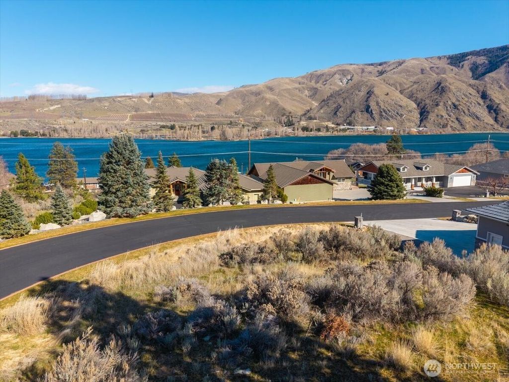 Photo of 15315 Lakeview Street, Entiat, WA 98822 (MLS # 2487600)