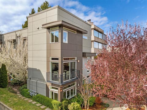 Photo of 1633 California Avenue SW #B, Seattle, WA 98116 (MLS # 2564138)