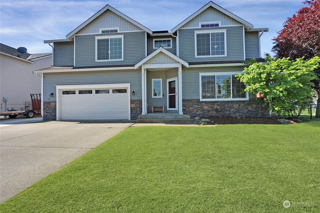 Photo of 221 Elise Lane, Pacific, WA 98047 (MLS # 2068187)