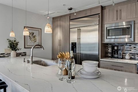 Photo of 511 100th Avenue NE #403, Bellevue, WA 98004 (MLS # 2434965)