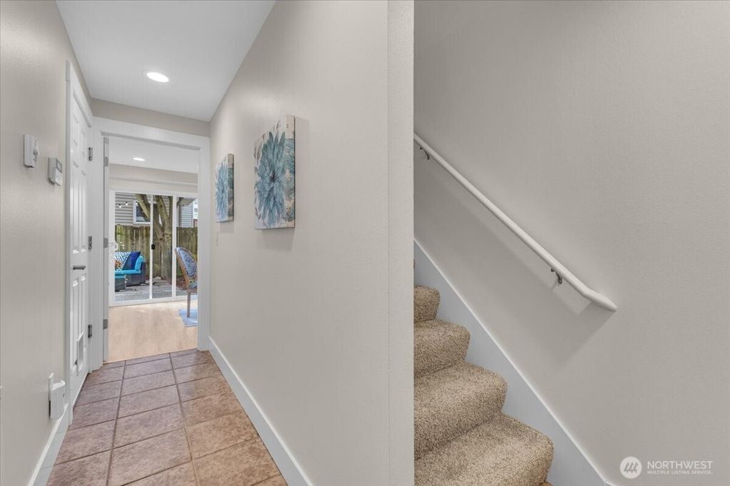 Photo of 211 15th Avenue, Seattle, WA 98122 (MLS # 2423474)