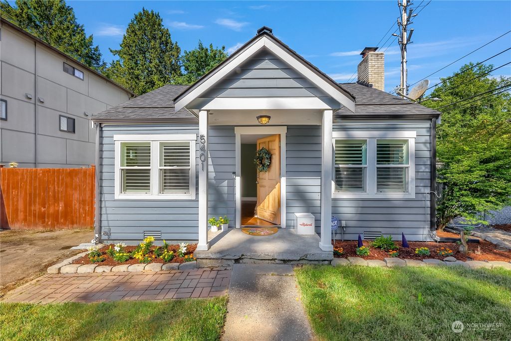 Photo of 5401 26th Avenue SW, Seattle, WA 98106 (MLS # 2134567)