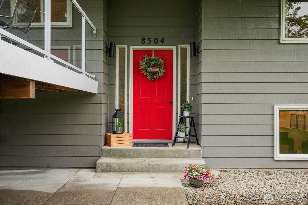 Photo of 8504 121st Avenue SE, Snohomish, WA 98290 (MLS # 2367562)