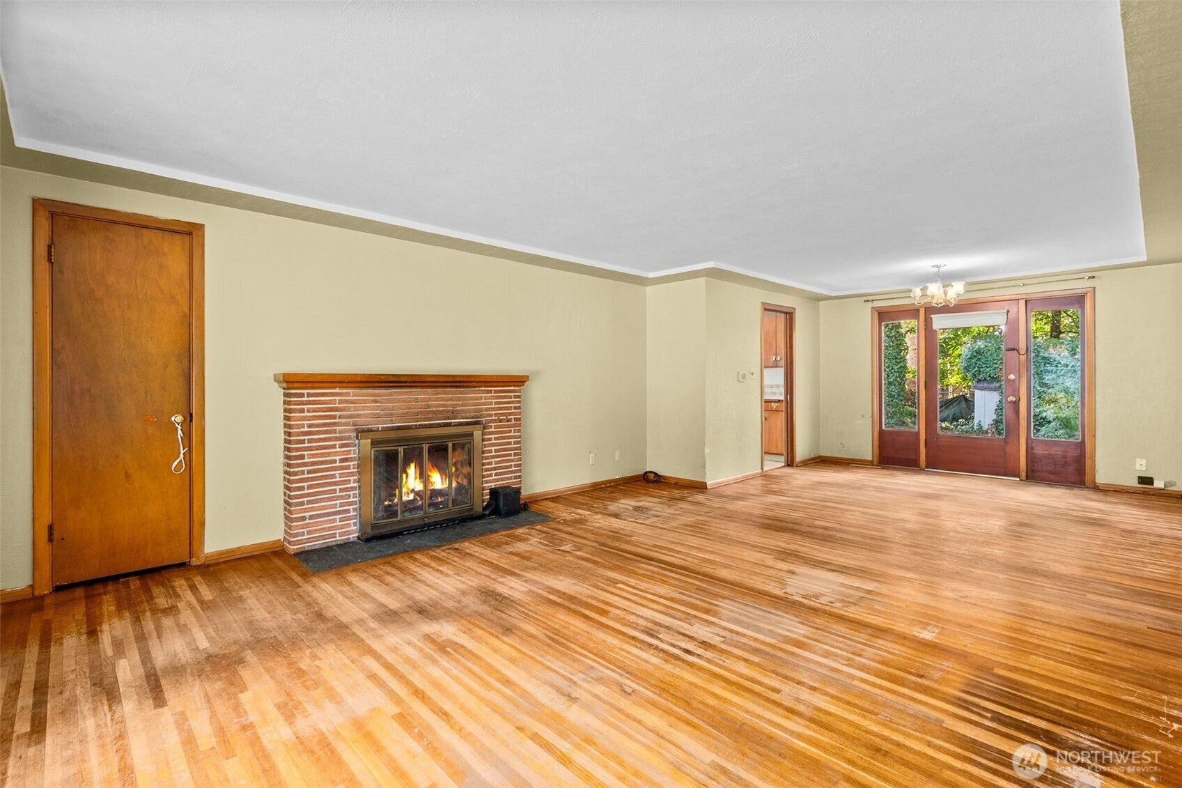 8212 South Sw